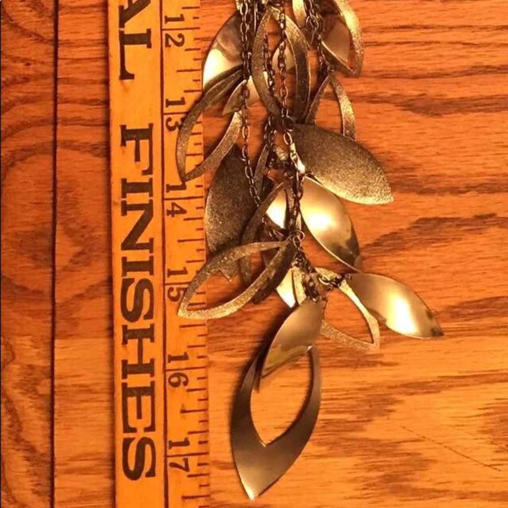 Necklace - Picture 3 of 5
